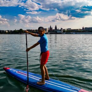 Pascal beim SUP in Mainz